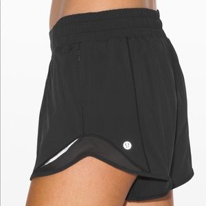 Lululemon | Hotty Hot Short 4” | Black